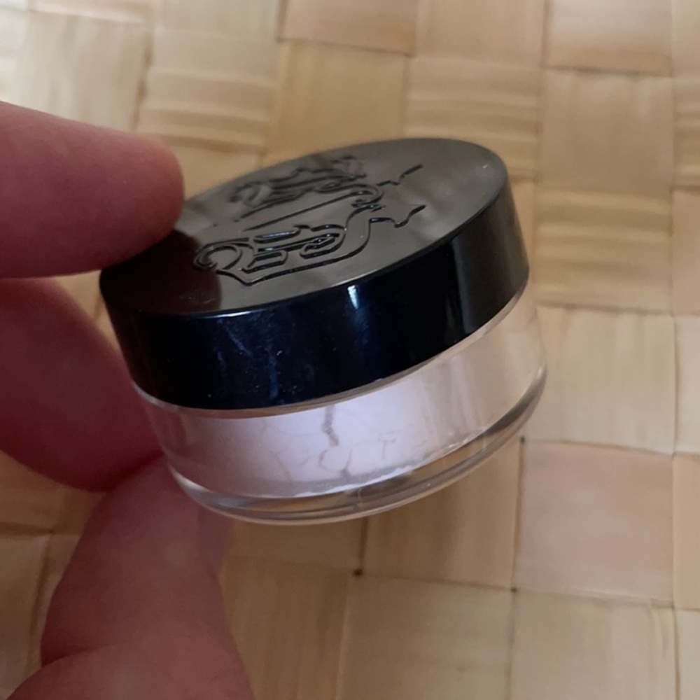 New Kat Von D lock-it setting powder translucent.